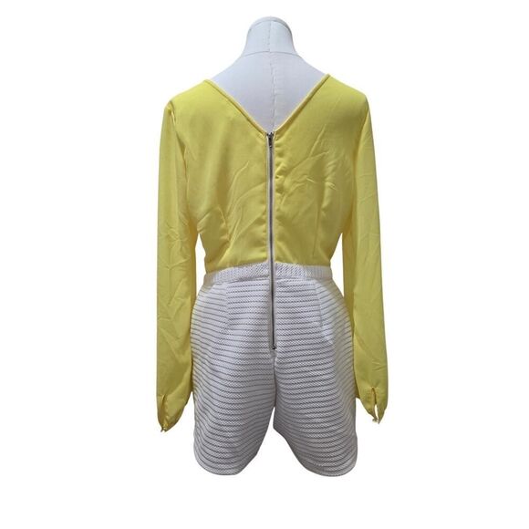 Soieblu Summer Romper Yellow & White Wrap Lace Shorts Long Sleeve Women's Size L - Picture 4 of 11